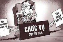 Khám nhà cựu cán bộ Hải quan, "lòi" 500 triệu tiền nhận hối lộ