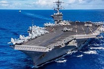 VIDEO: Tàu sân bay USS Carl Vinson cập cảng Đà Nẵng