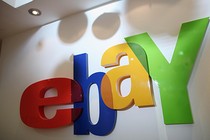 Bạn trai rao bán người yêu trên eBay được 2 tỷ đồng