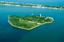 Bí ẩn rùng rợn ở hòn đảo Poveglia