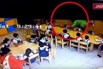 Cô giáo dùng băng dính dán miệng học sinh gây phẫn nộ