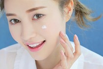 Mách nhỏ 6 bí kíp trang điểm lâu trôi cho ngày mưa gió