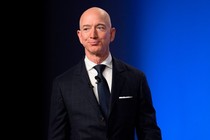 Chuyện buồn ít người biết về mối quan hệ của tỷ phú Jeff Bezos và cha đẻ