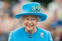 Nữ hoàng Elizabeth II không phải là người giàu nhất nước Anh