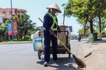 Những phận người mưu sinh giữa cái 'nắng như đổ lửa'