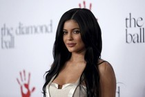 Tỷ phú Kylie Jenner kiếm 600 triệu USD từ bán cổ phiếu