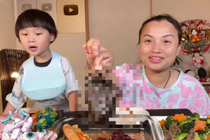 Mukbang thoái trào và chiêu trò câu kéo người xem