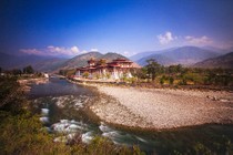 Ngắm "xứ sở cổ tích" Bhutan lung linh giữa đời thường 