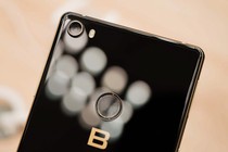 Bphone 4 bất ngờ lộ thiết kế, thêm màu và bo góc tròn