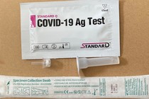 Người dân sử dụng kit test COVID-19 tràn lan là lãng phí