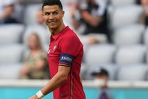 Chỉ cần 1 bài đăng trên Instagram, Ronaldo kiếm tới gần 40 tỷ đồng