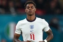 Marcus Rashford - người hùng xứ sở sương mù ra sách, làm từ thiện