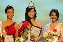 Ảnh hiếm Hoàng Oanh thời thi hoa hậu, không hổ "best face"