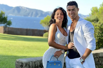 Ronaldo tổ chức đám cưới hoành tráng