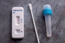 Kit test nhanh có chứa một hóa chất nguy hiểm