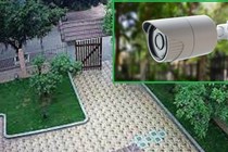 Lắp camera quan sát mẹ nhưng chẳng ngờ tình huống này xảy ra