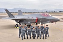 Nhật Bản nhận thêm 105 tiêm kích F-35, Trung Quốc có "toát mồ hôi"? 