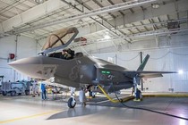 UAE loại Su-35S để chọn mua F-35A Mỹ: Cái tát đau cho Nga? 