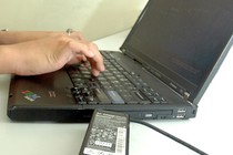 Làm thế nào để tiết kiệm pin laptop