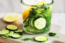 Detox giảm cân và làm trắng da bằng dưa chuột