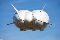 Xem máy bay lớn nhất thế giới Airlander 10 cất cánh