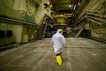 Đột nhập nhà máy điện hạt nhân Chernobyl 32 năm sau thảm họa