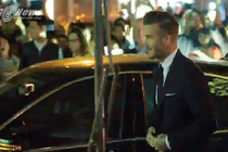 Beckham bị hàng trăm fan Việt Nam vây