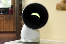 JIBO: Chú robot thông minh biết trò chuyện, dạy học