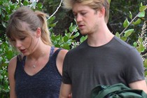 Loạt ảnh hẹn hò hiếm hoi của Taylor Swift và Joe Alwyn