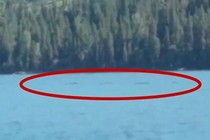 Video: Hồ nước TQ nghi xuất hiện 'quái vật hồ Loch Ness'