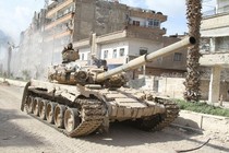 Xe tăng T-72 Syria được lắp lồng sắt chống đạn B41