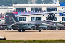 Chuyên gia Nga tin chắc Su-35 thừa sức đánh bại Typhoon