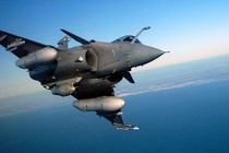 Lộ khách hàng thứ 3 mua tiêm kích Rafale Pháp