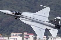 Giá tiêm kích JF-17 TQ rẻ chỉ bằng 1/15 Rafale