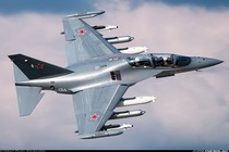 Nóng: Lào muốn mua máy bay tiên tiến Yak-130 thay MiG-21