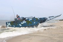 Thiết giáp BTR-82A Nga "thất bại ê chề" trước ZBD-05 Trung Quốc?