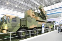 Trung Quốc lại nhái tổ hợp Pantsir-S1, Nga bó tay chào thua