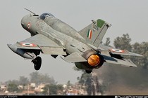 Vì sao Ấn Độ vẫn chưa thay được 250 tiêm kích MiG-21?