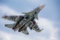 Mãn nhãn Su-30SM Nga bay huấn luyện giữa mùa World Cup