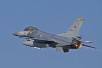 F-16 Thổ Nhĩ Kỳ đánh chặn Tu-22M3 Nga trên biển Đen: Crimea dậy sóng