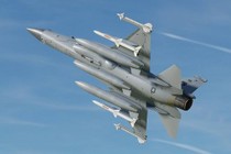 Mỹ, Nga đã giúp Trung Quốc chế tạo "Thần sấm" JF-17 như thế nào?