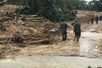 Sạt lở thủy điện Rào Trăng 3: Chưa tìm thấy Phó tư lệnh Quân khu 4 cùng đồng đội 