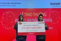 Vietlott liên tiếp tìm ra những vé số trúng giải độc đắc năm 2024