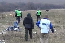 Khảo sát hiện trường MH17 cùng chuyên gia Hà Lan và OSCE