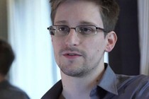 Edward Snowden không sử dụng Iphone vì thiếu bảo mật