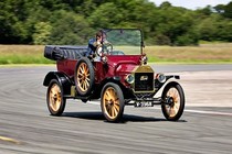 Bật cười với ngoại hình hài hước của Ford Model T