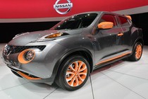 Nissan Juke 2015 lộ thiết kế lạ mắt cùng giá mới