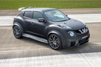 Sốc với “quái vật mini” Nissan Juke-R 2.0 600 mã lực