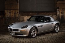 Cận cảnh siêu xe mui trần “hàng hiếm” BMW Z8