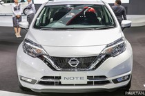 Xe gia đình giá rẻ Nissan Note 2017 "chốt giá" 364 triệu 